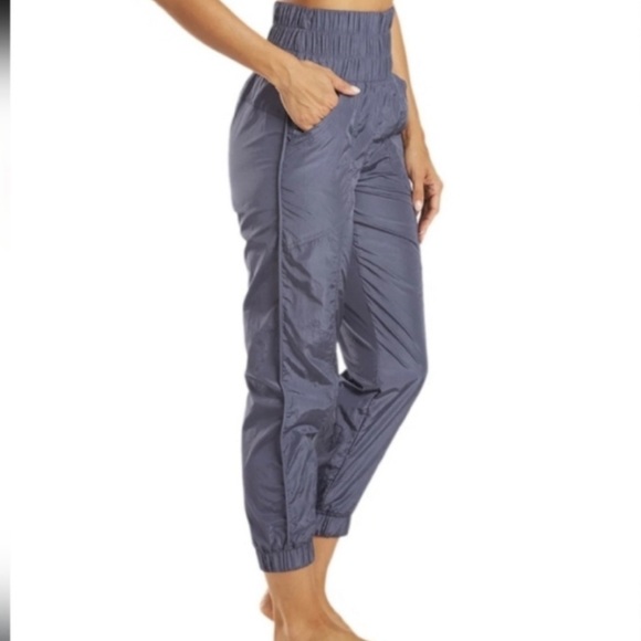 🥳HP🥳 Free People Movement The Way Home Smocked Waist Joggers NWOT - Picture 4 of 13